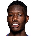  酋长球场突发冲突，巴里痛斥球迷暴力；安保及时介入，事件引发广泛关注。 体育新闻