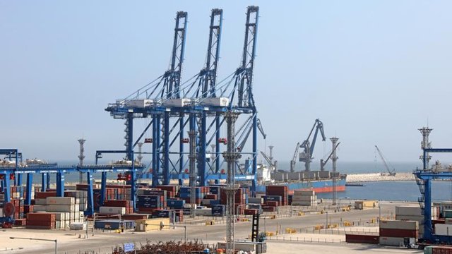  被汇率困住的挣扎与突围：构建全球化本币结算的战略防线 企业服务