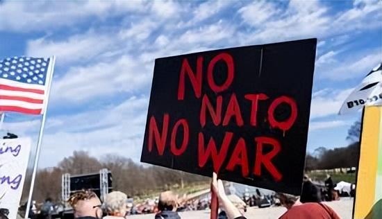 深探中东局势:从“的黎波里”号撤离看霸权背后的逻辑困局 新闻