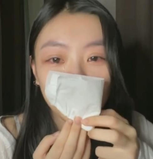  那个在舞台上发光的女孩，为什么选择离开？ 情感心理