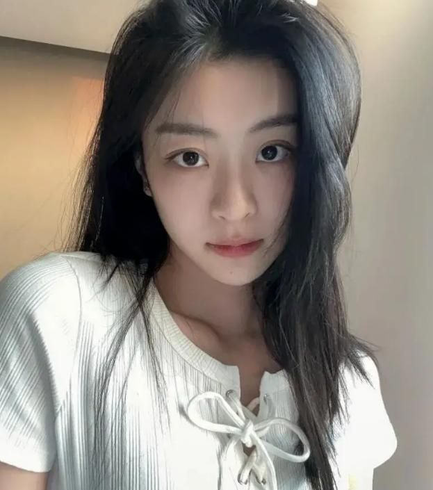  那个在舞台上发光的女孩，为什么选择离开？ 情感心理