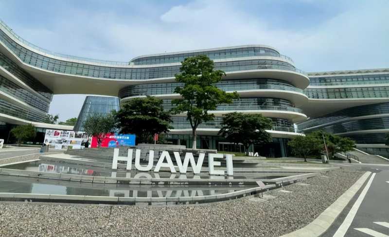  信任碎了一地：当你托付多年的银行突然翻脸，出海企业还能相信谁？ 股票财经